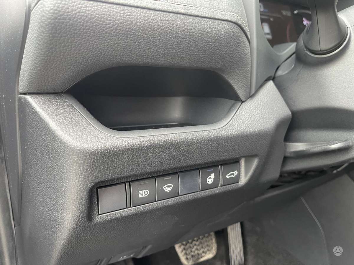 Toyota RAV4 - 11