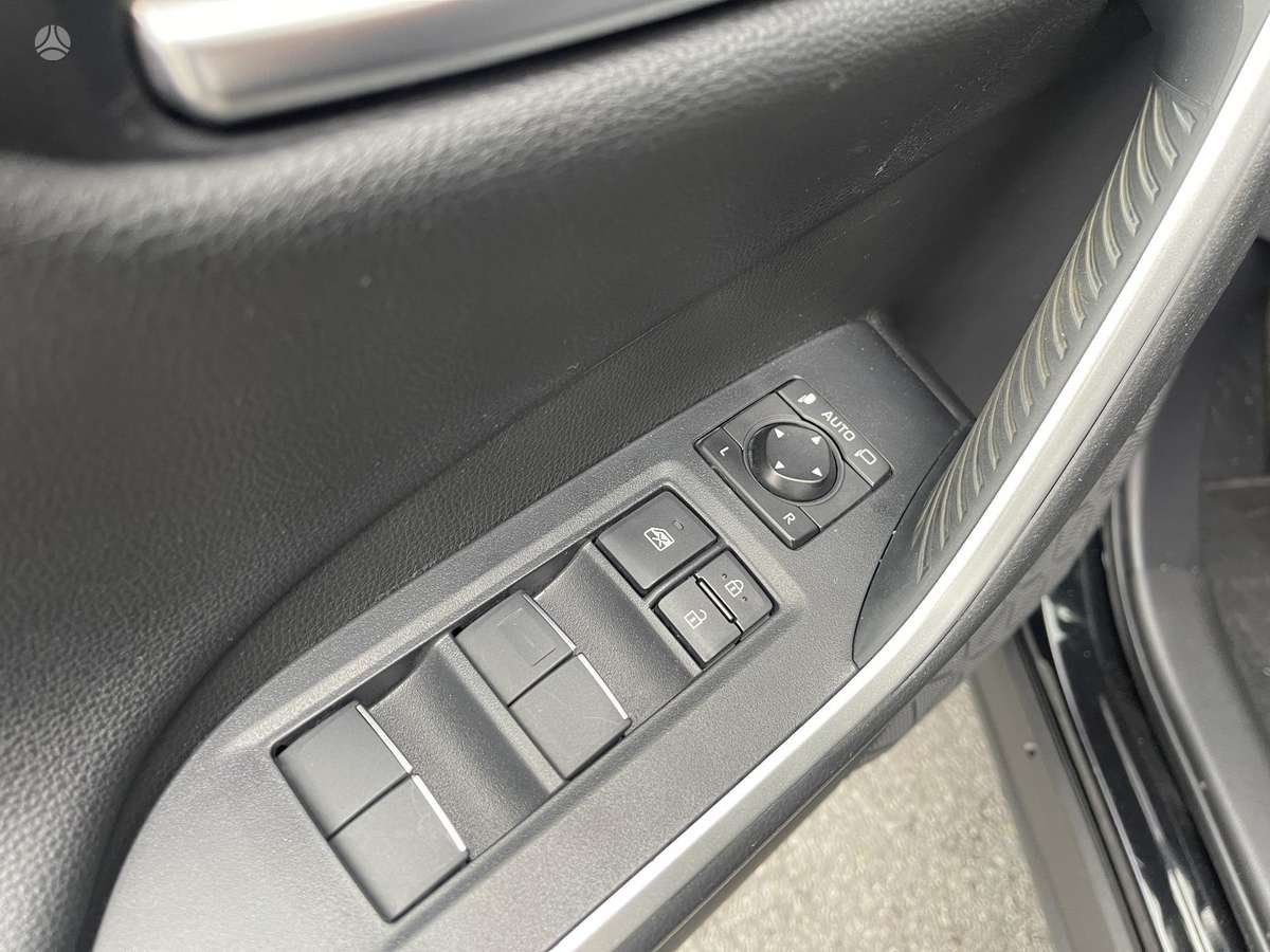Toyota RAV4 - 12