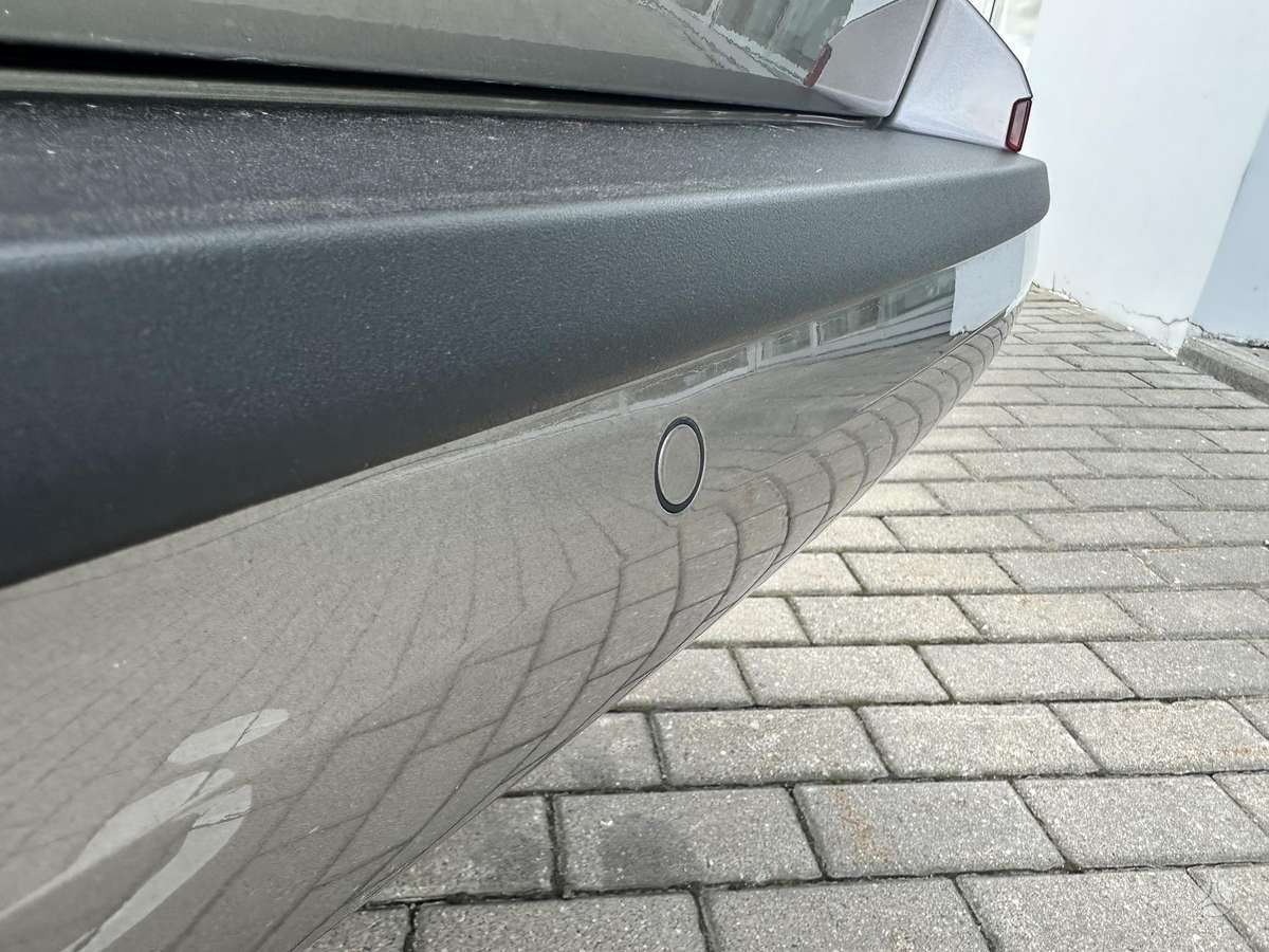 Volkswagen Multivan - 12