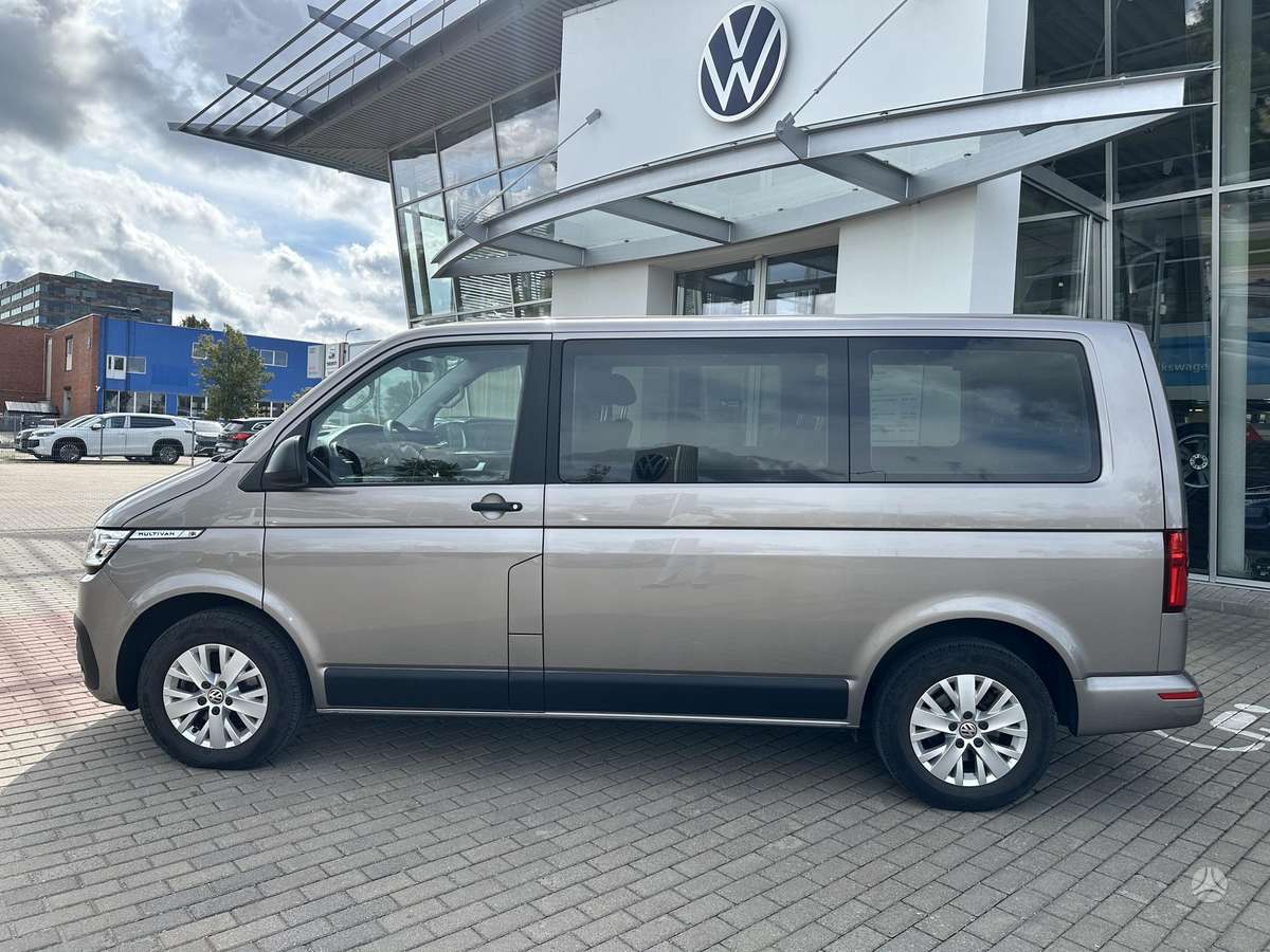 Volkswagen Multivan, 2.0 l., Минивэн