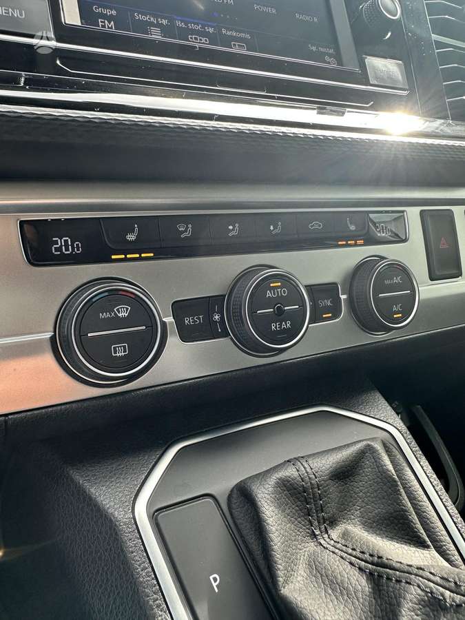 Volkswagen Multivan, 2.0 l., Минивэн
