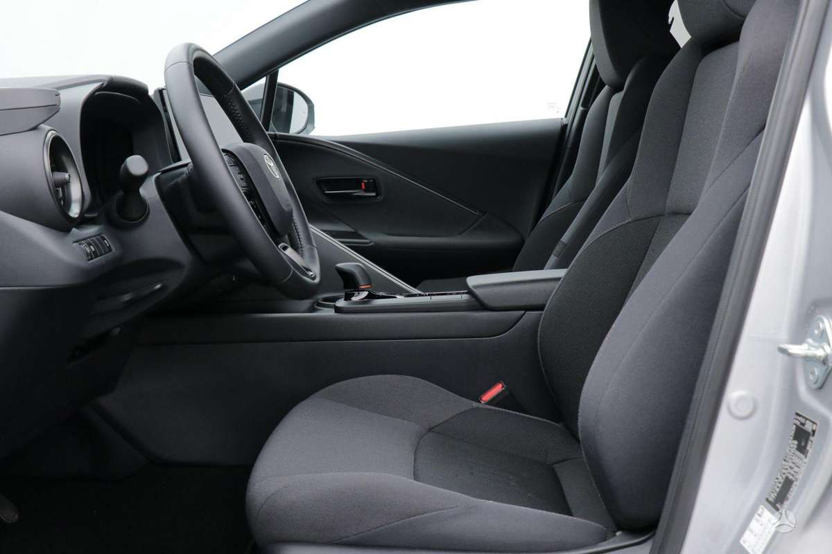 Toyota C-HR - 12