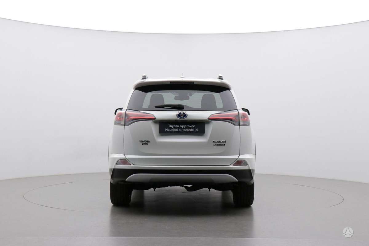 Toyota RAV4 - 4