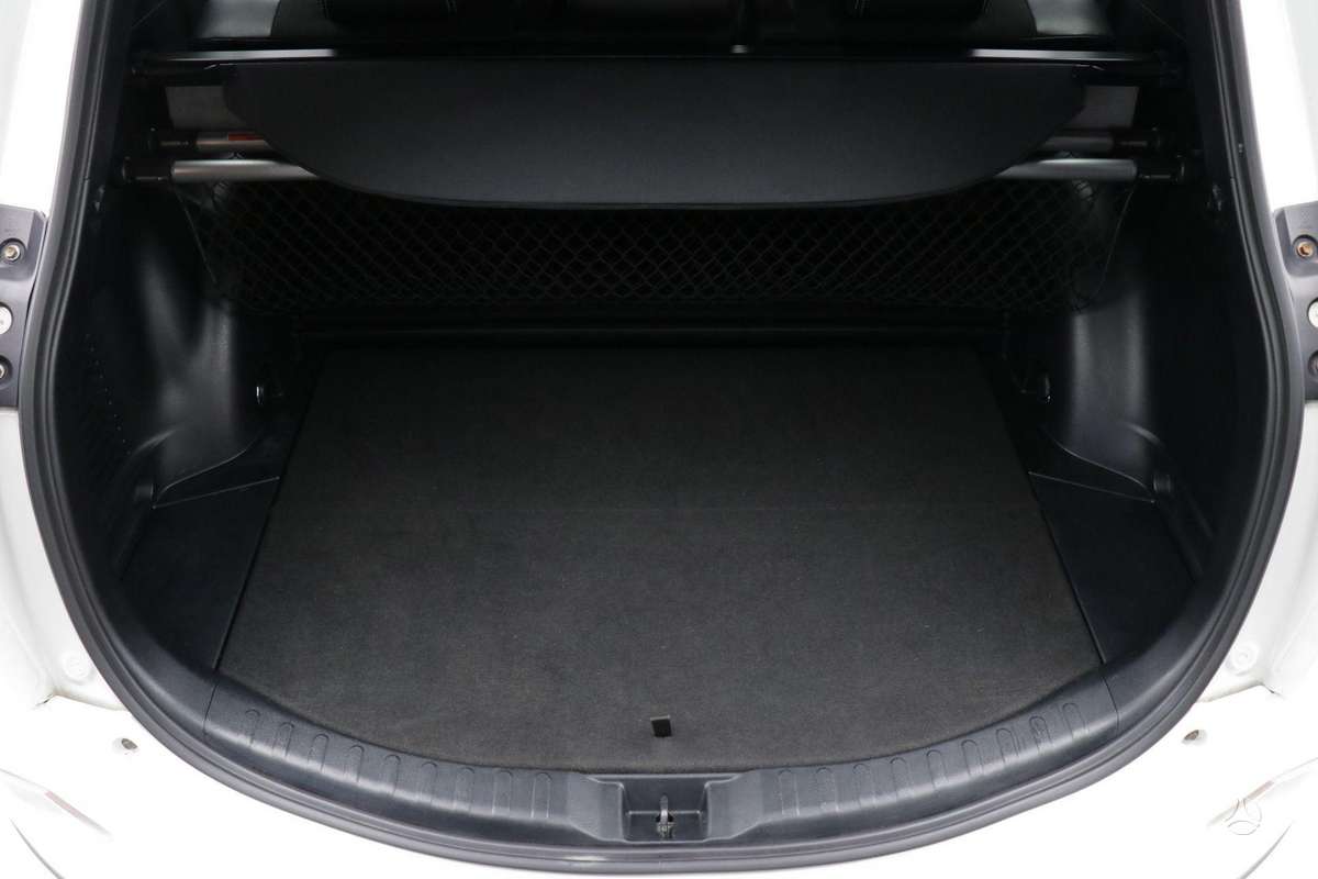 Toyota RAV4 - 10