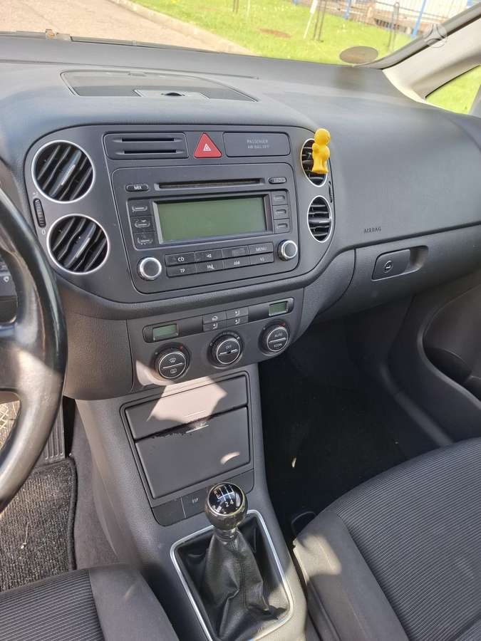 Volkswagen Golf Plus - 11
