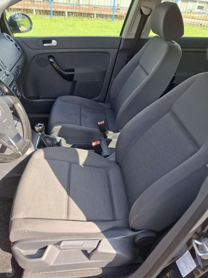 Volkswagen Golf Plus - 12