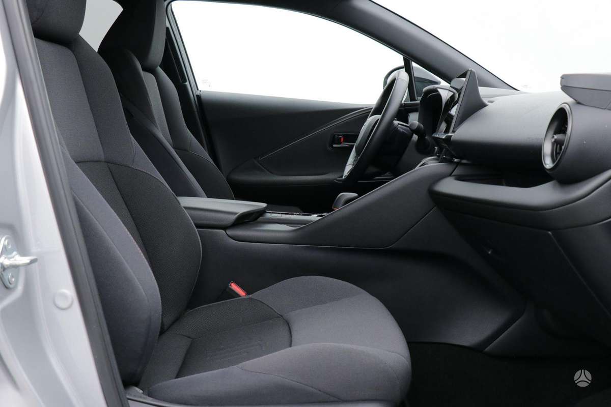 Toyota C-HR - 8