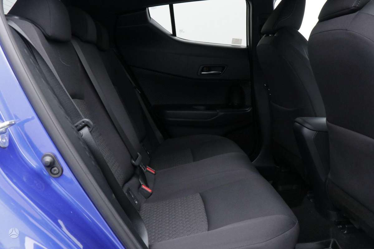 Toyota C-HR - 10