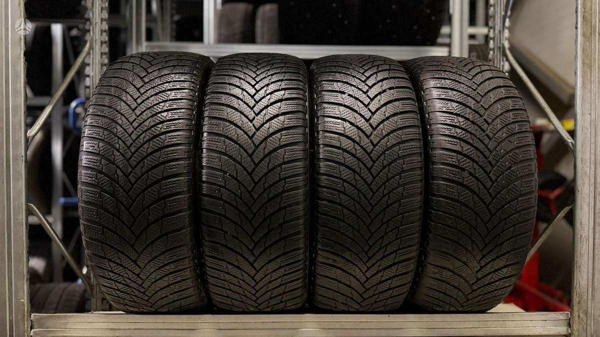 Firestone WinterHawk 4, žieminės 235/55 R18