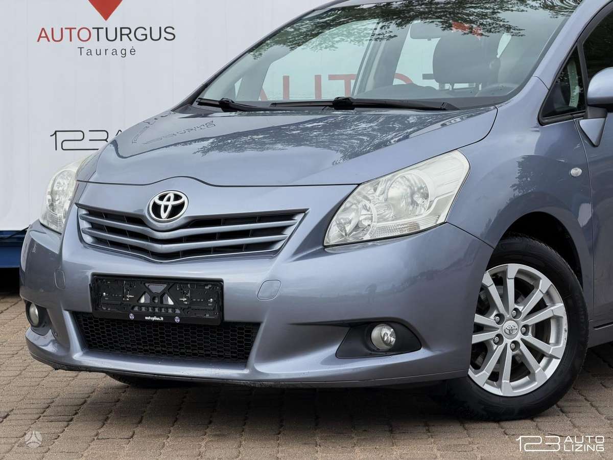 Toyota Verso - 2