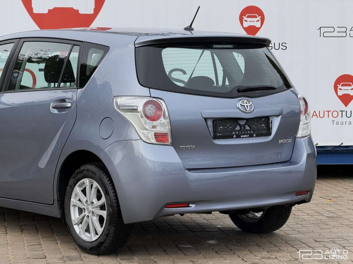 Toyota Verso - 7