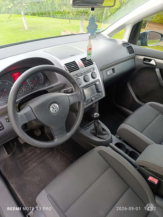 Volkswagen Touran - 7