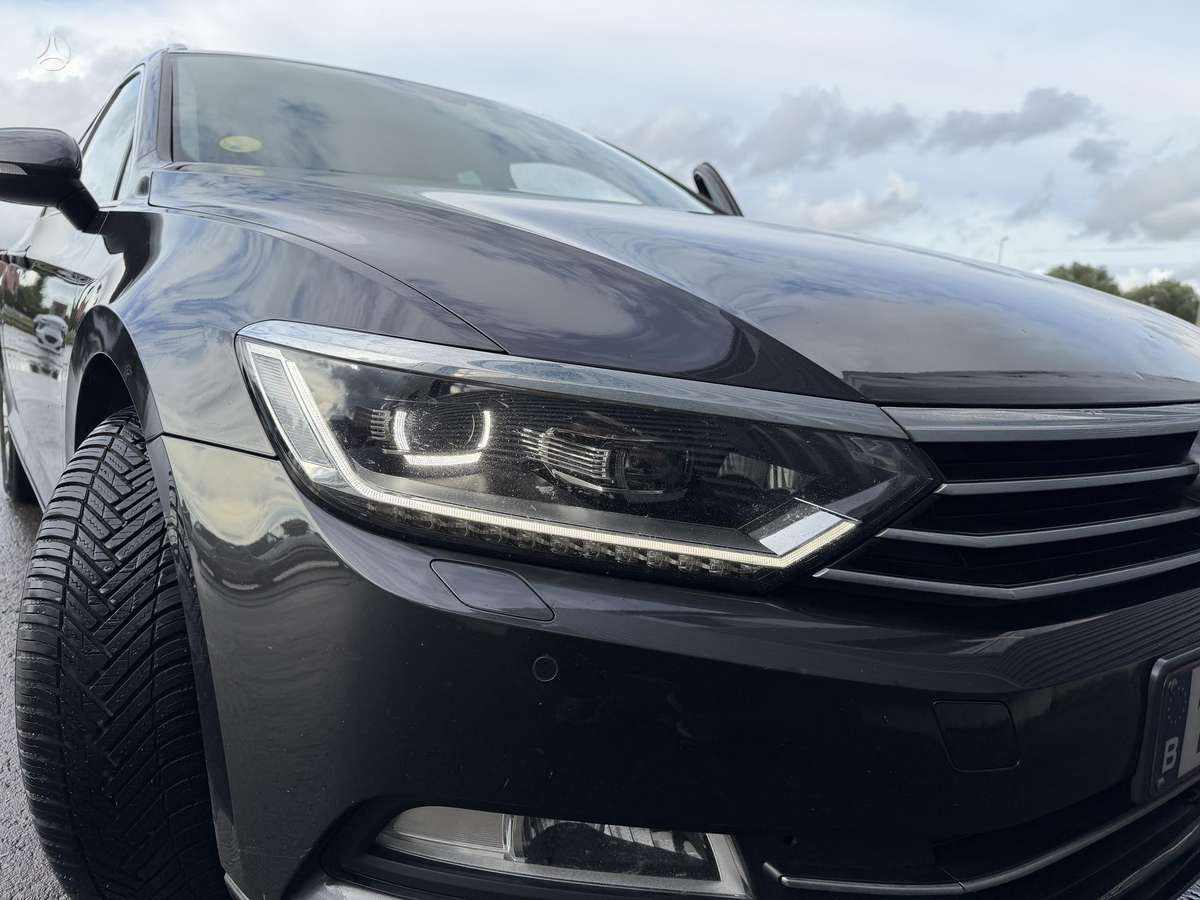 Volkswagen Passat, 2.0 l., Универсал