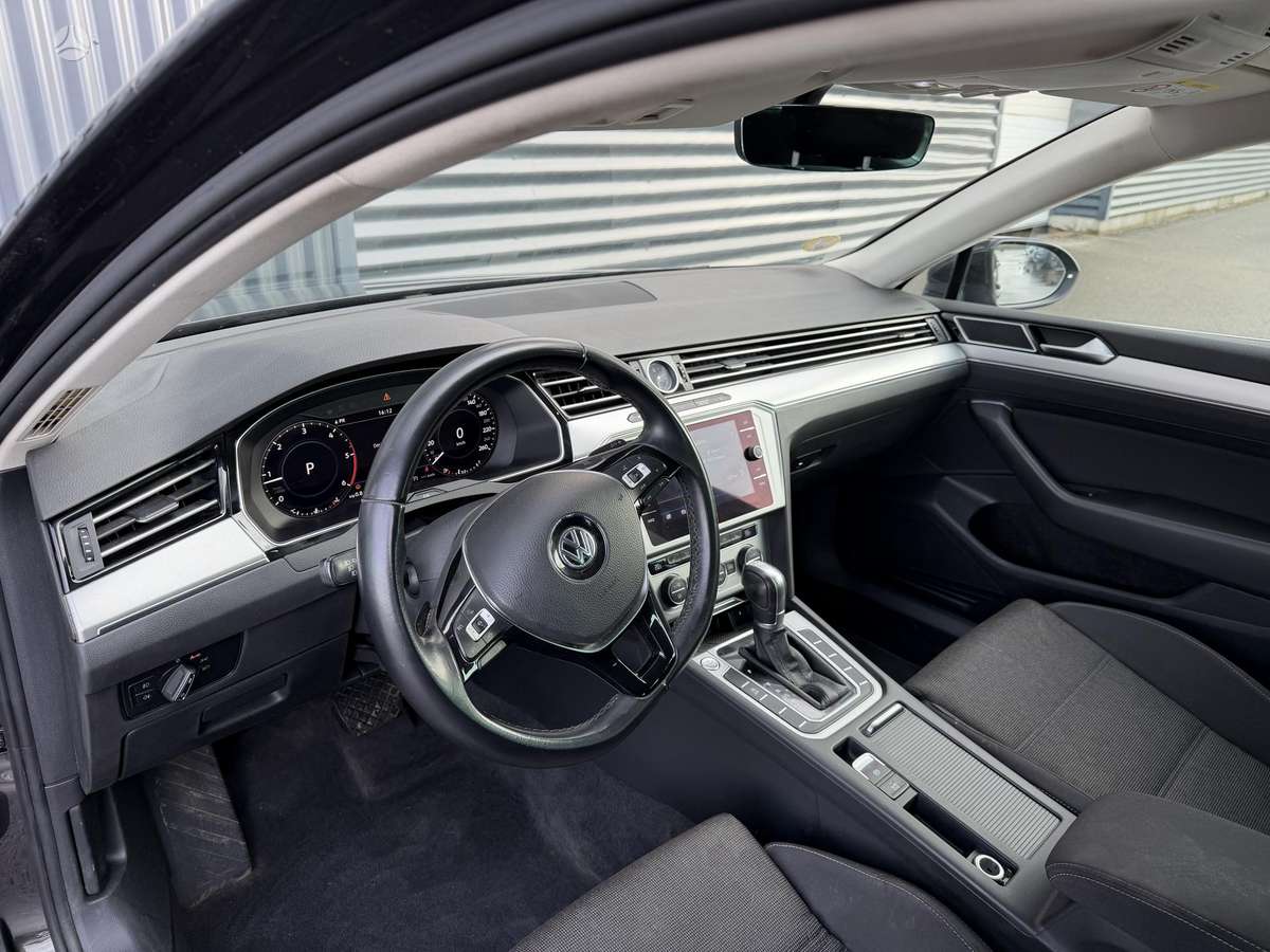 Volkswagen Passat, 2.0 l., Универсал