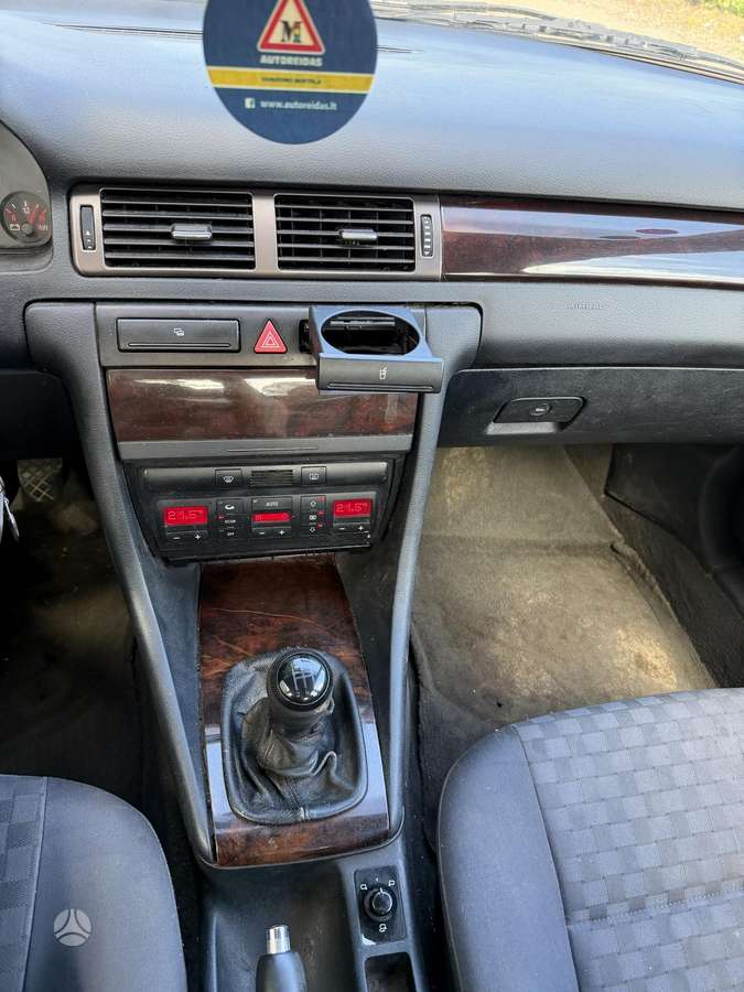 Audi A6, 1.8 l., Седан