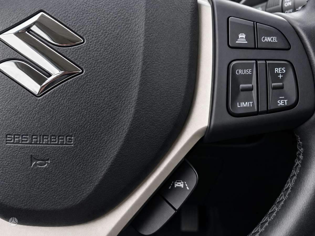 Suzuki Vitara - 11
