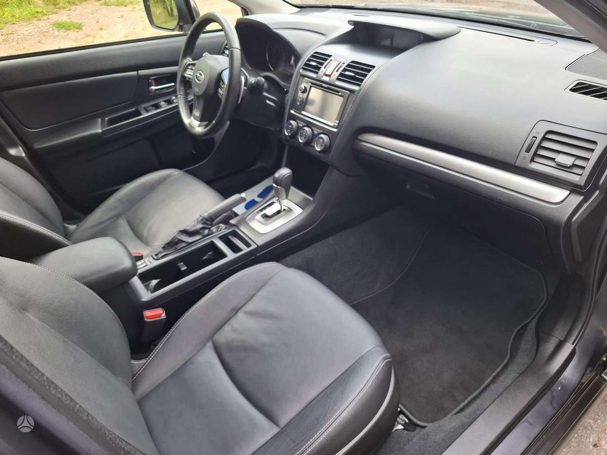 Subaru XV, 2.0 l., Хэтчбек