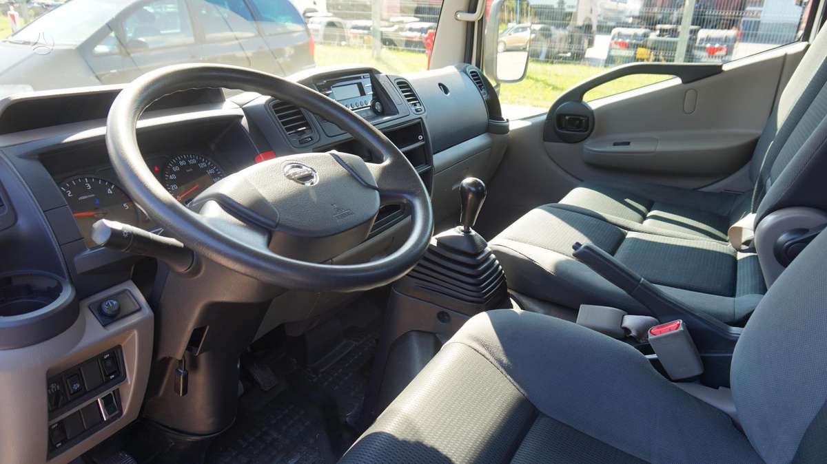 Nissan Cabstar, бортовые