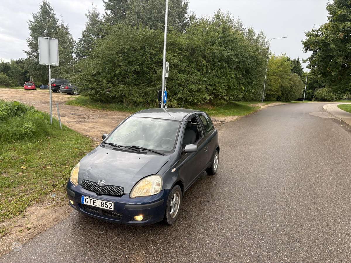 Toyota Yaris - 5