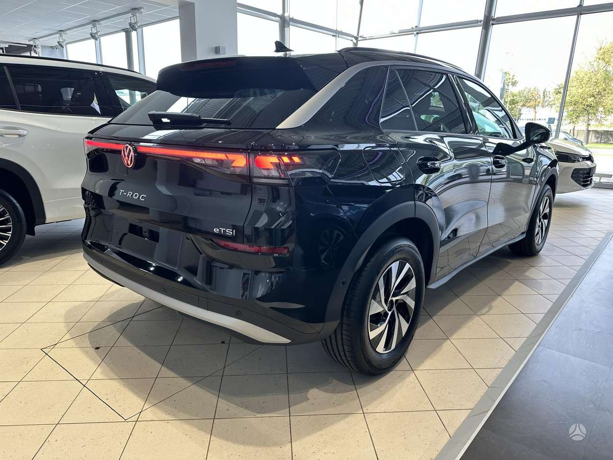 Volkswagen T-Roc - 3