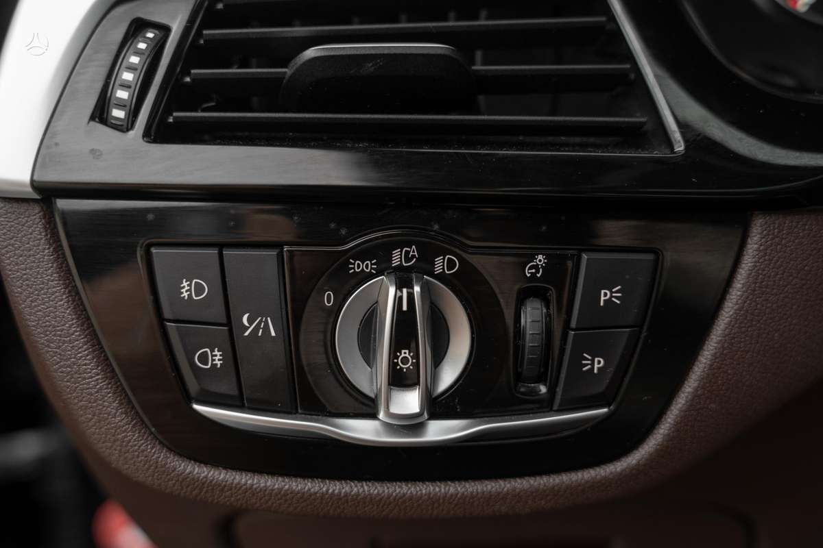 BMW 540, 3.0 l., universalas