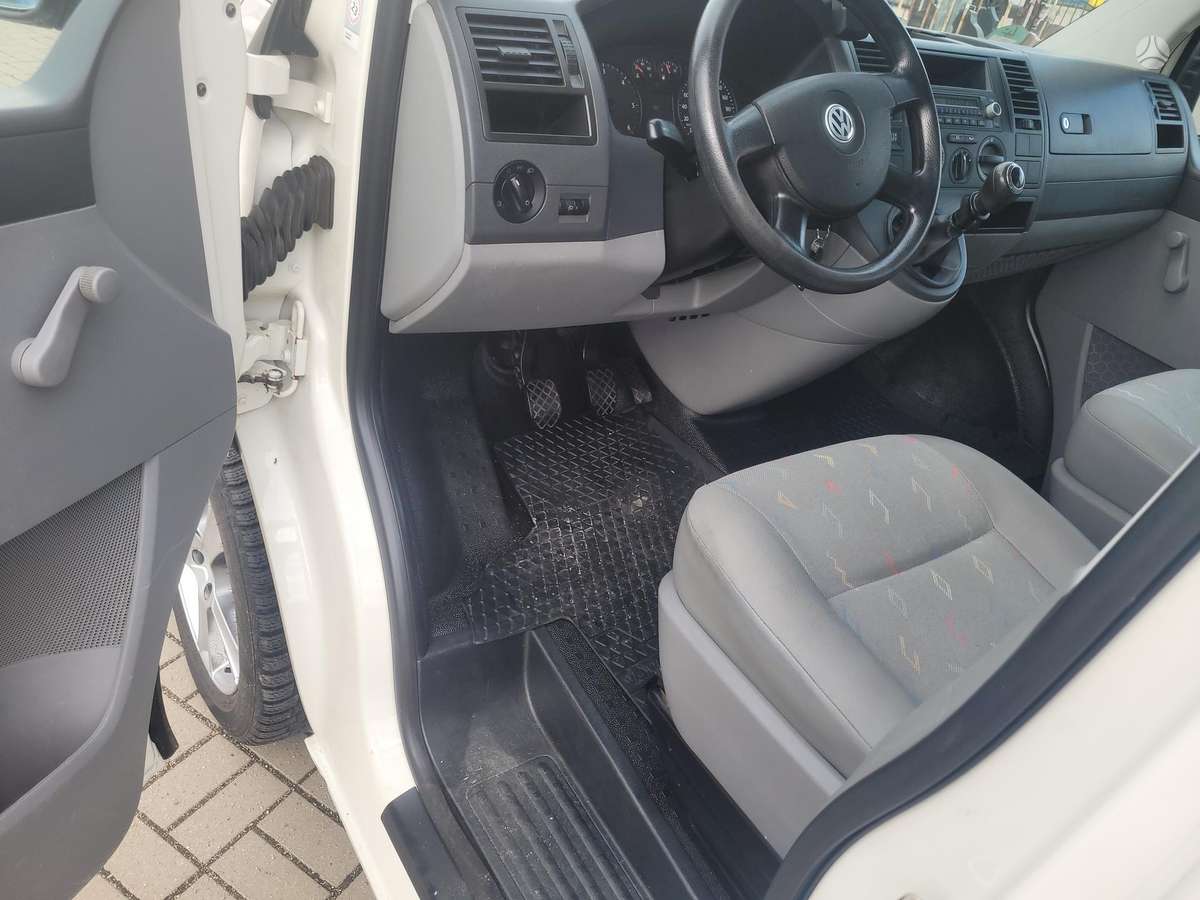 Volkswagen Transporter - 10