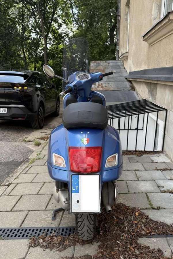 Piaggio Vespa 125cc, мотороллеры / мопеды