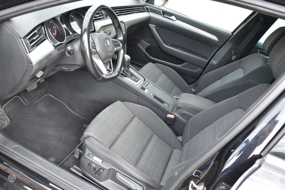Volkswagen Passat - 9