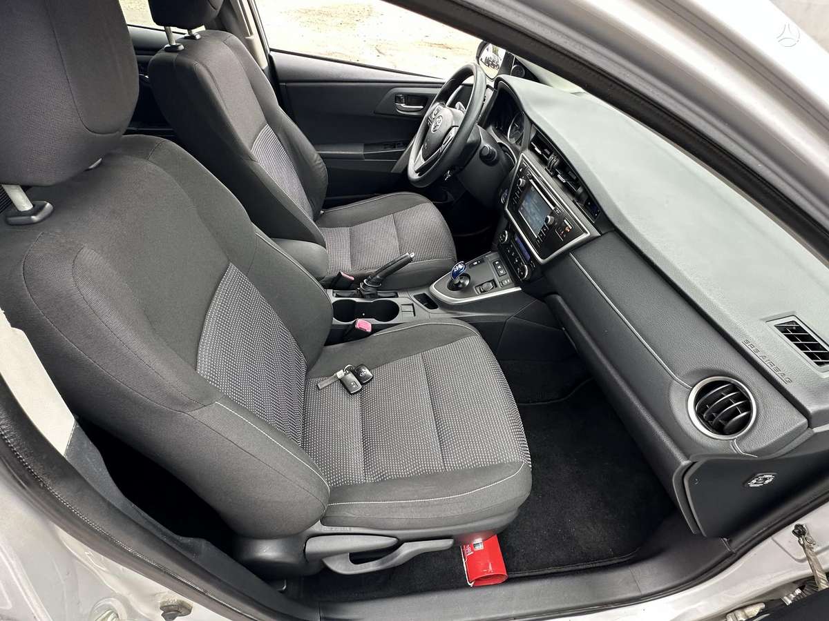 Toyota Auris - 12