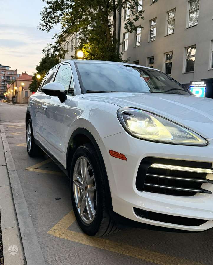 Porsche Cayenne - 8