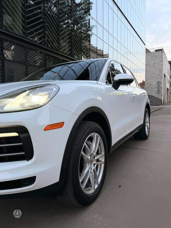 Porsche Cayenne - 9