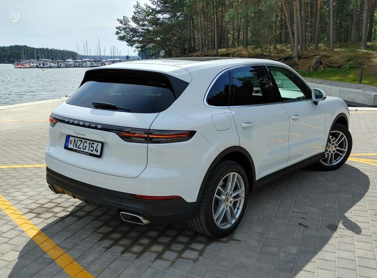 Porsche Cayenne - 11