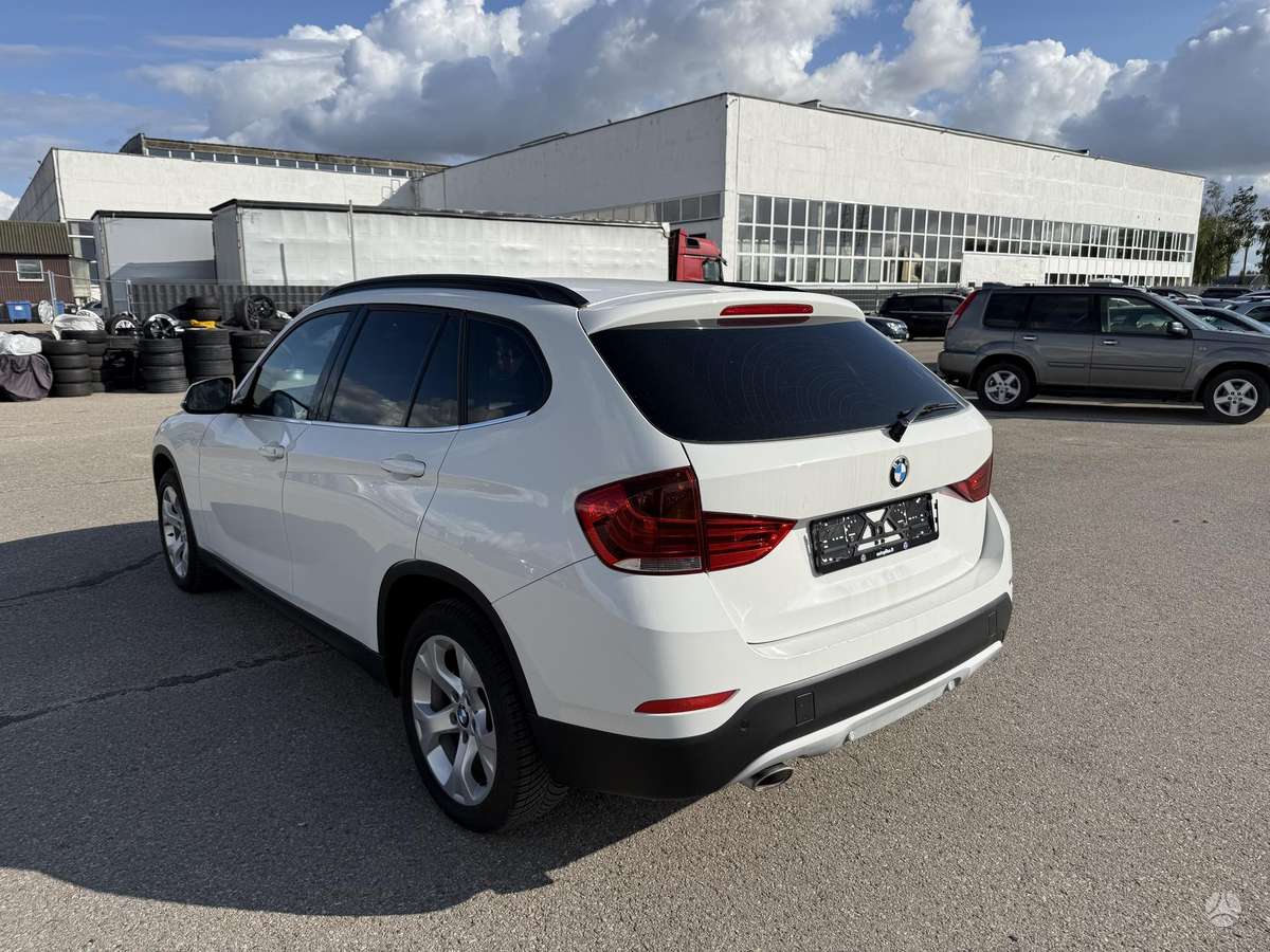 BMW X1, 2.0 l., Хэтчбек