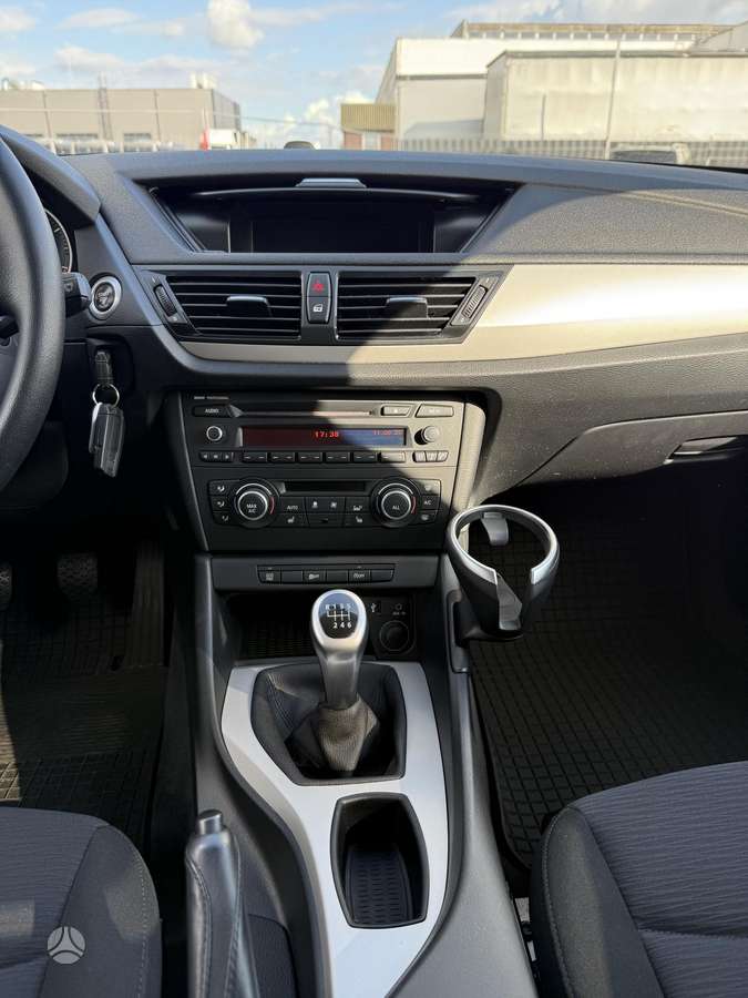 BMW X1, 2.0 l., Хэтчбек
