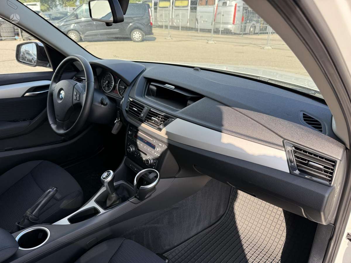 BMW X1, 2.0 l., Хэтчбек