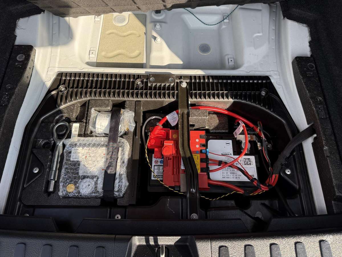 BMW X1, 2.0 l., Хэтчбек