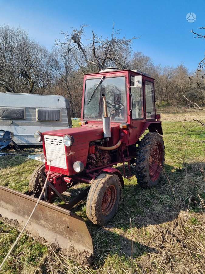 T T 25 a, tractors