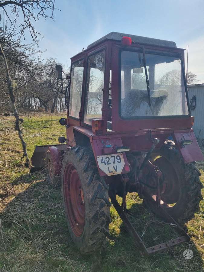 T T 25 a, tractors
