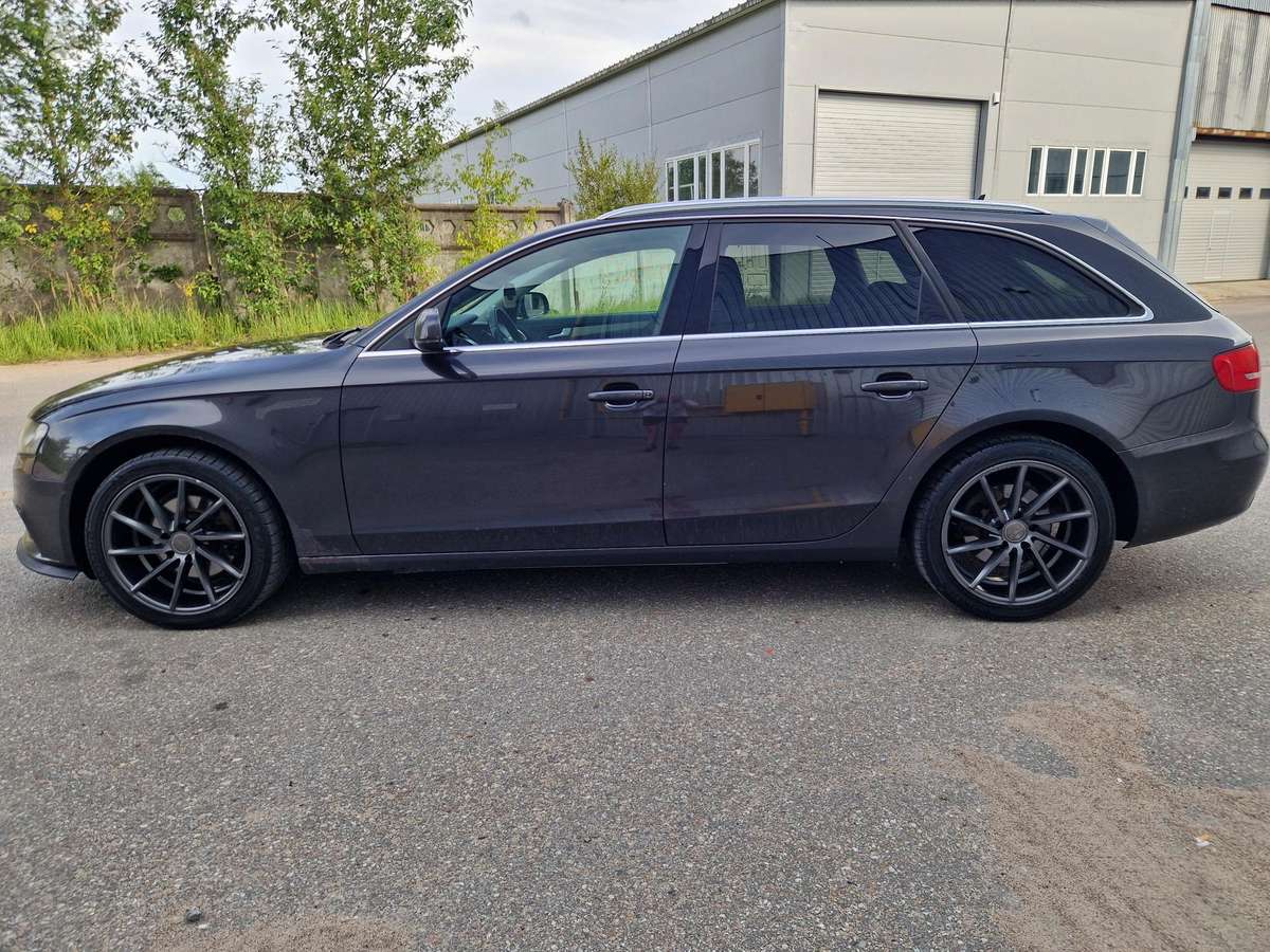Audi A4, 2.0 l., Универсал