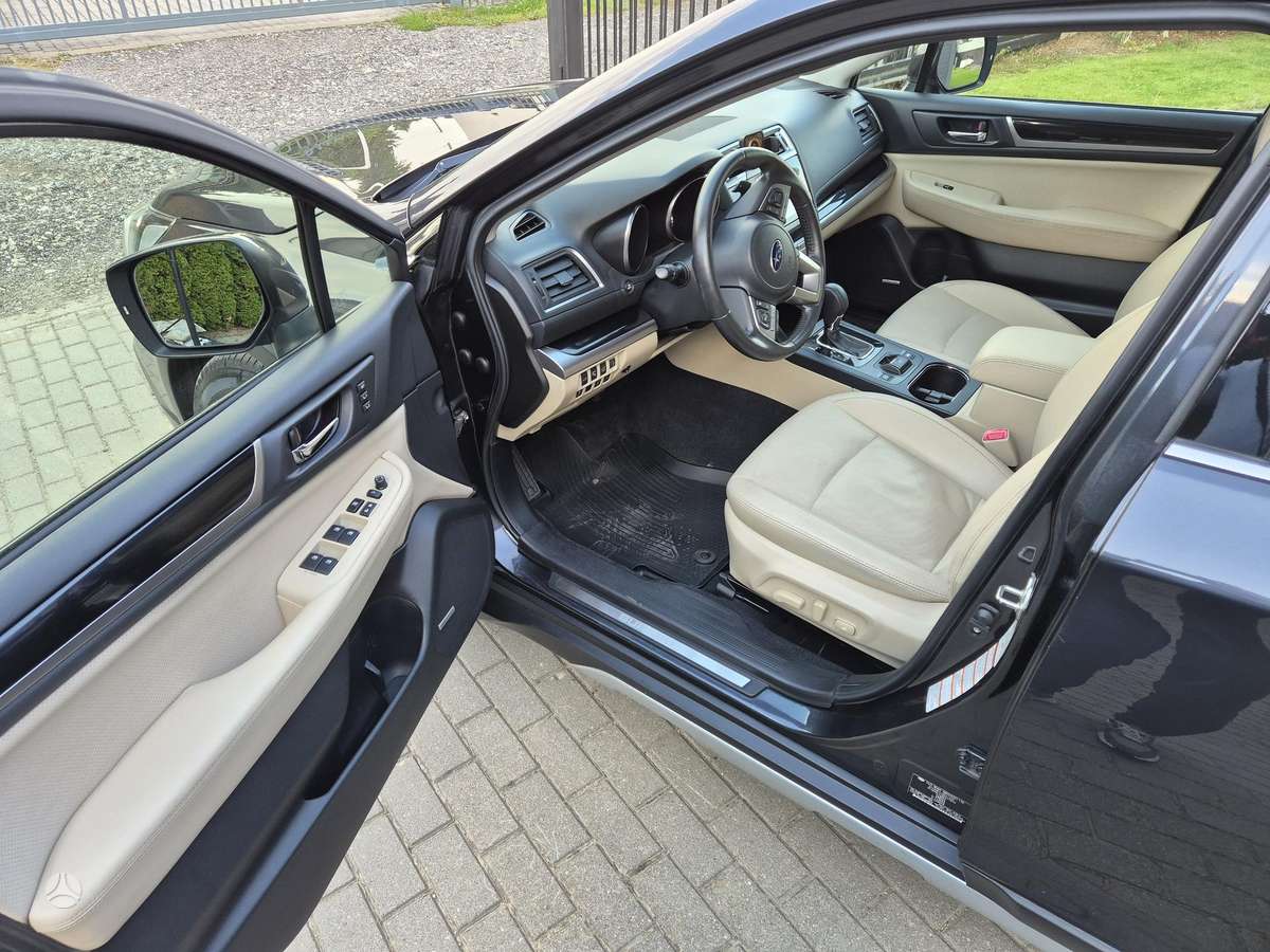 Subaru Outback, 2.0 l., off-road / crossover