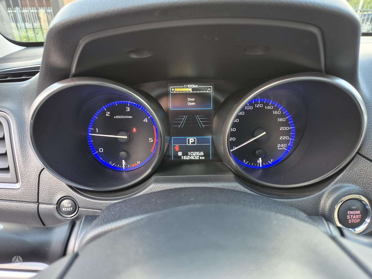 Subaru Outback, 2.0 l., off-road / crossover