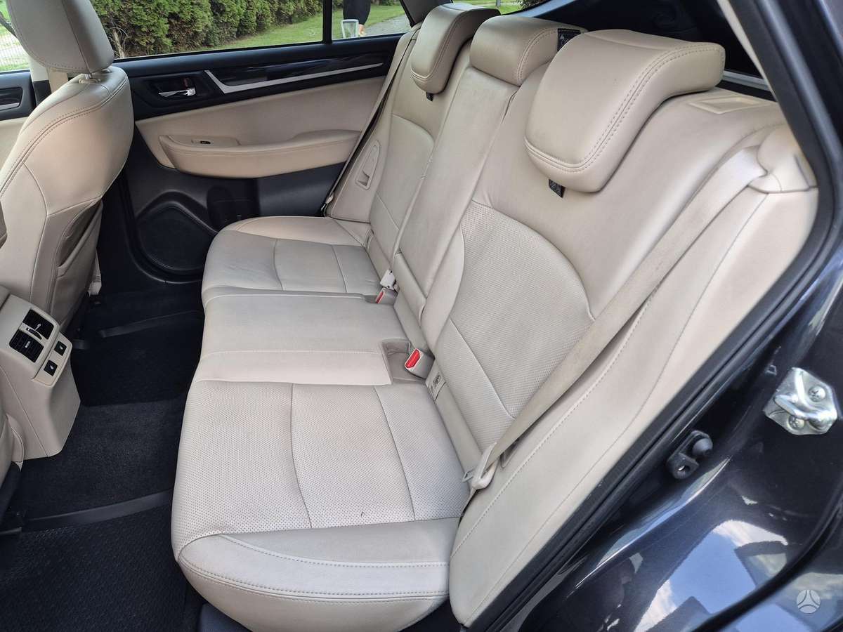 Subaru Outback, 2.0 l., off-road / crossover