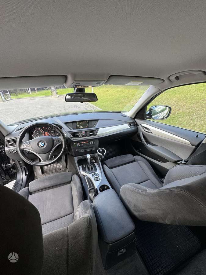 BMW X1, 2.0 l., Хэтчбек