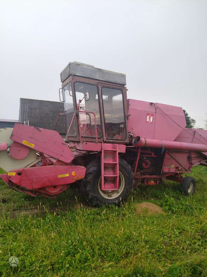 Sampo 410, combine harvesters