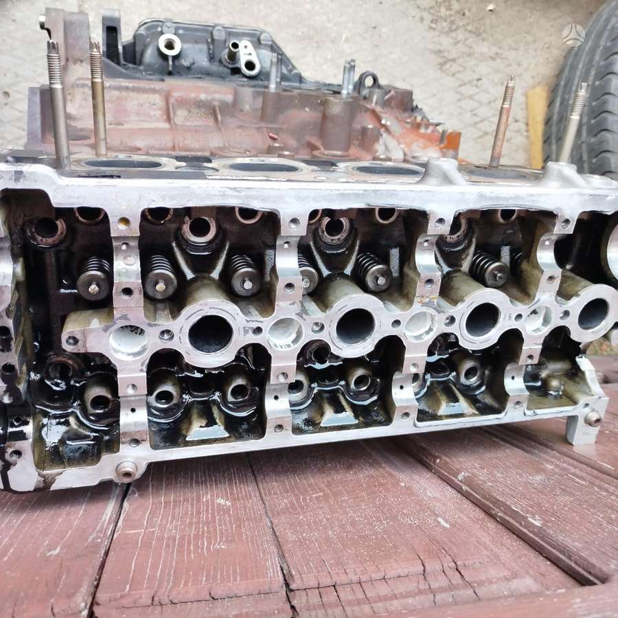 Land Rover Freelander variklio detalės
