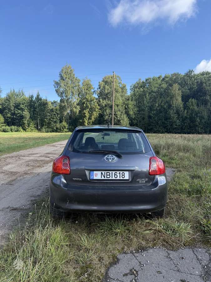 Toyota Auris, Хэтчбек