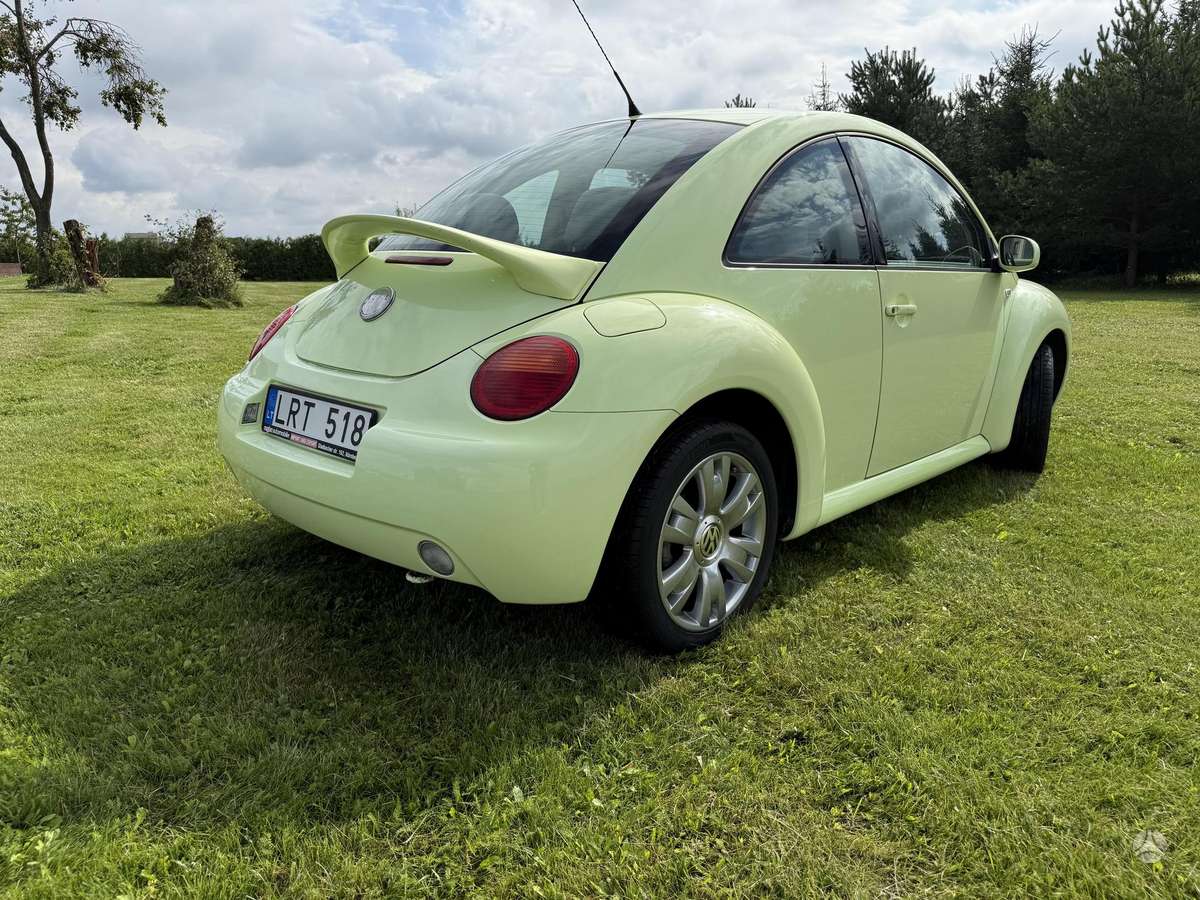 Volkswagen Beetle, 1.6 l., hatchback