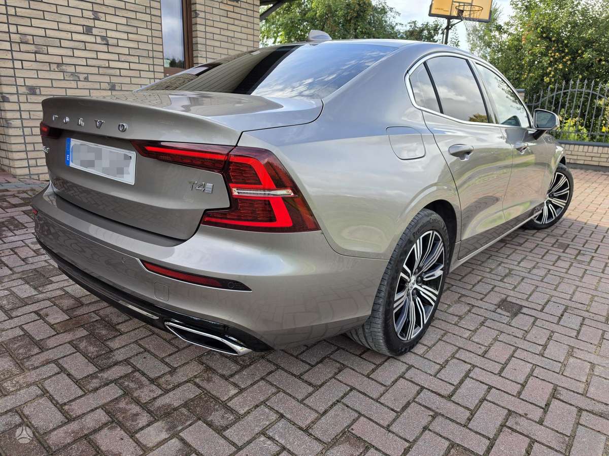 Volvo S60, 2.0 l., Седан