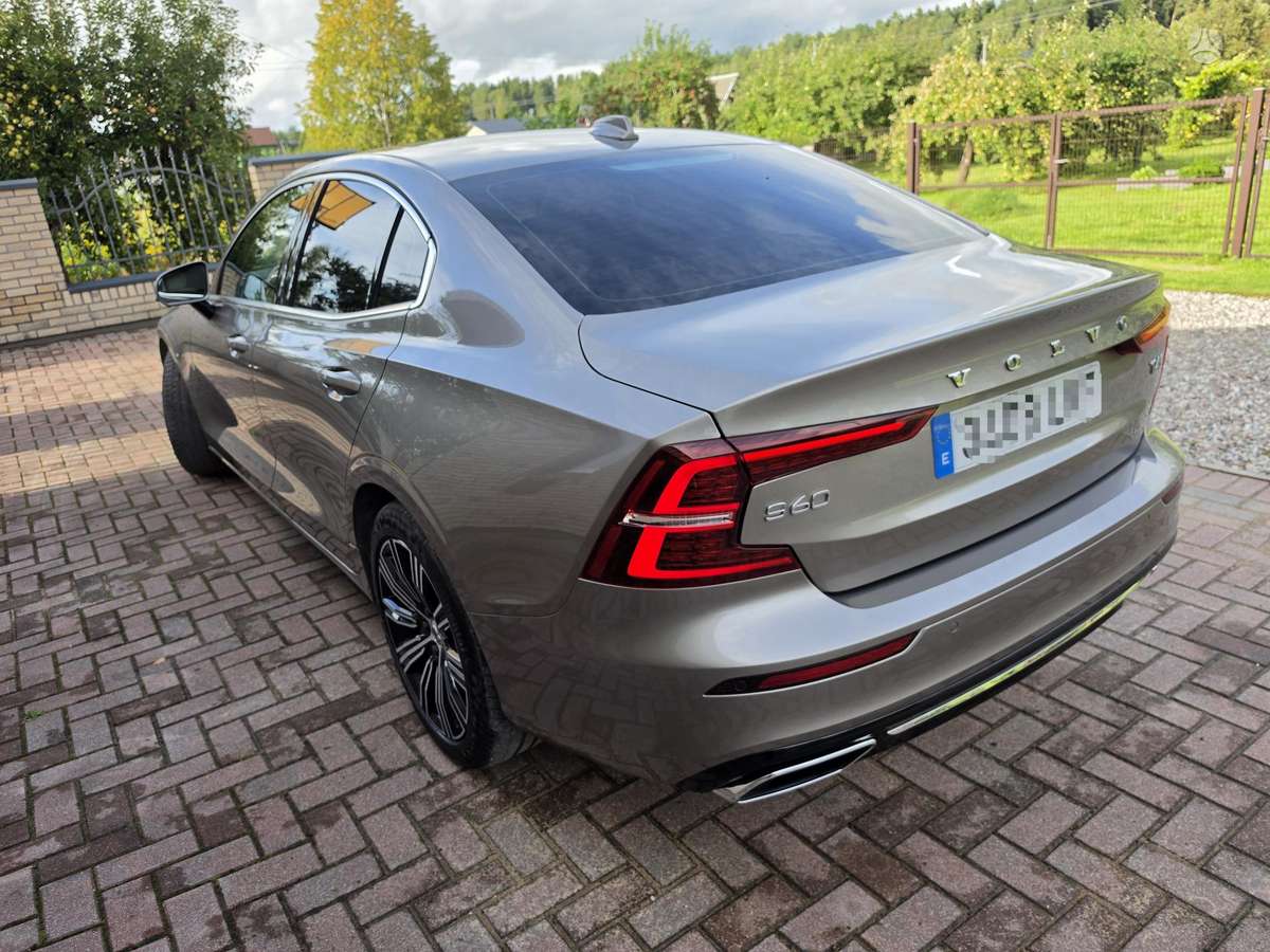 Volvo S60, 2.0 l., Седан
