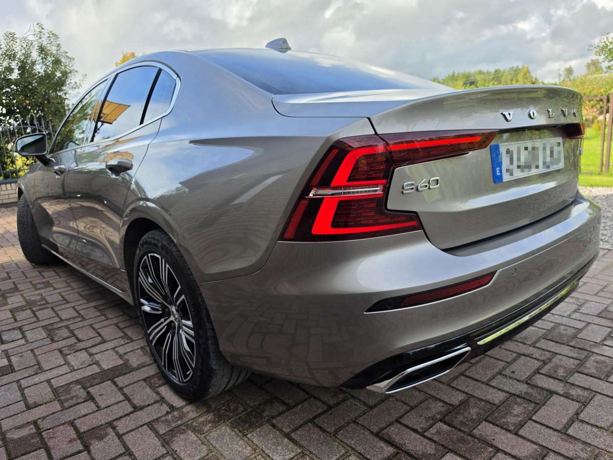 Volvo S60, 2.0 l., Седан